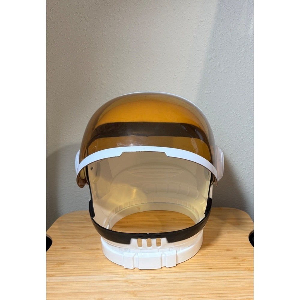 Joyin NASA Astronaut Space Helmet Youth White Amber Visor Costume Accessory